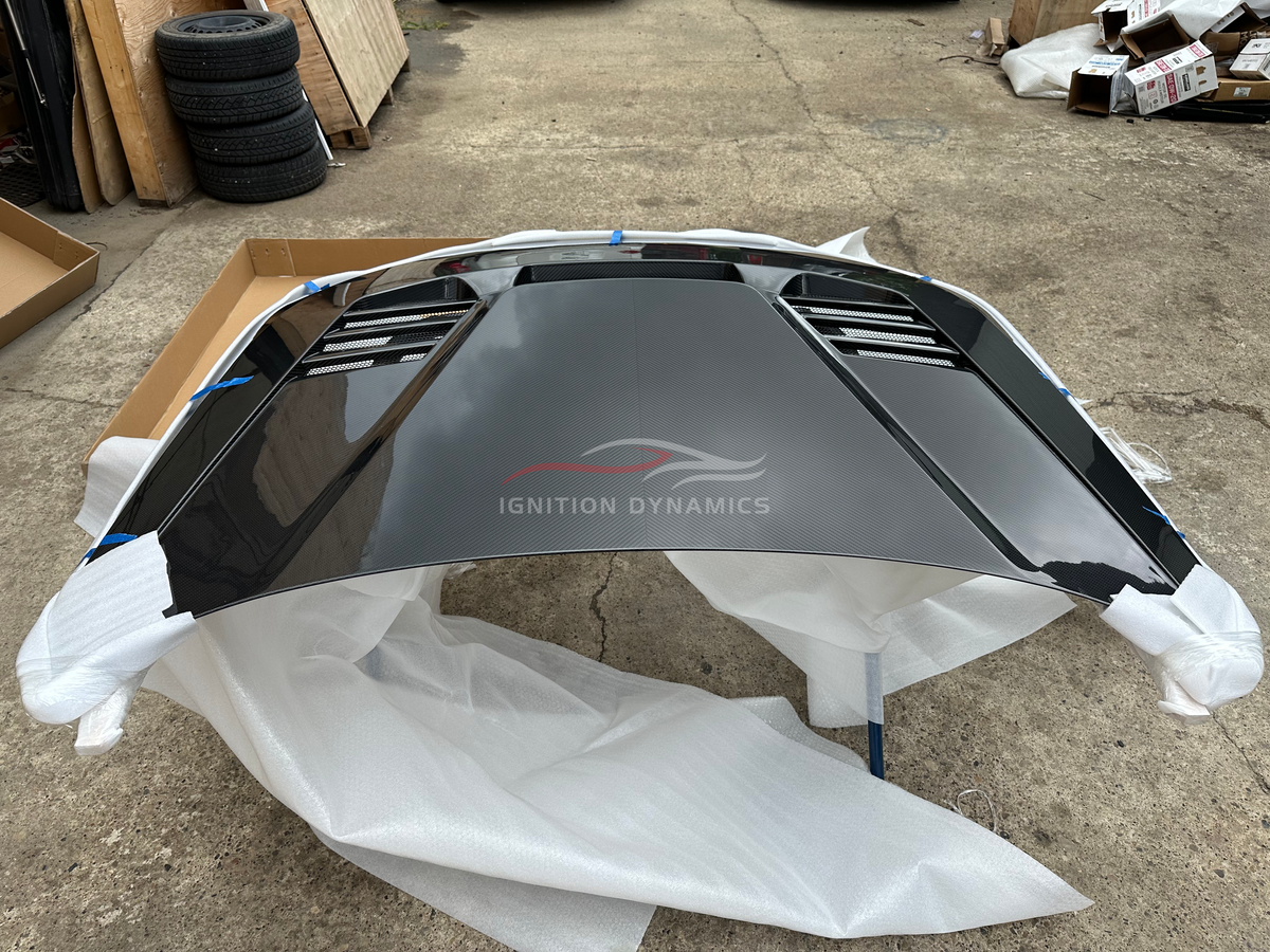 V Style Prepreg Carbon Fiber Vented Hood - BMW G87 M2 / G42 M240i