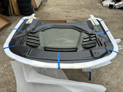 V Style Prepreg Carbon Fiber Vented Hood - BMW G87 M2 / G42 M240i